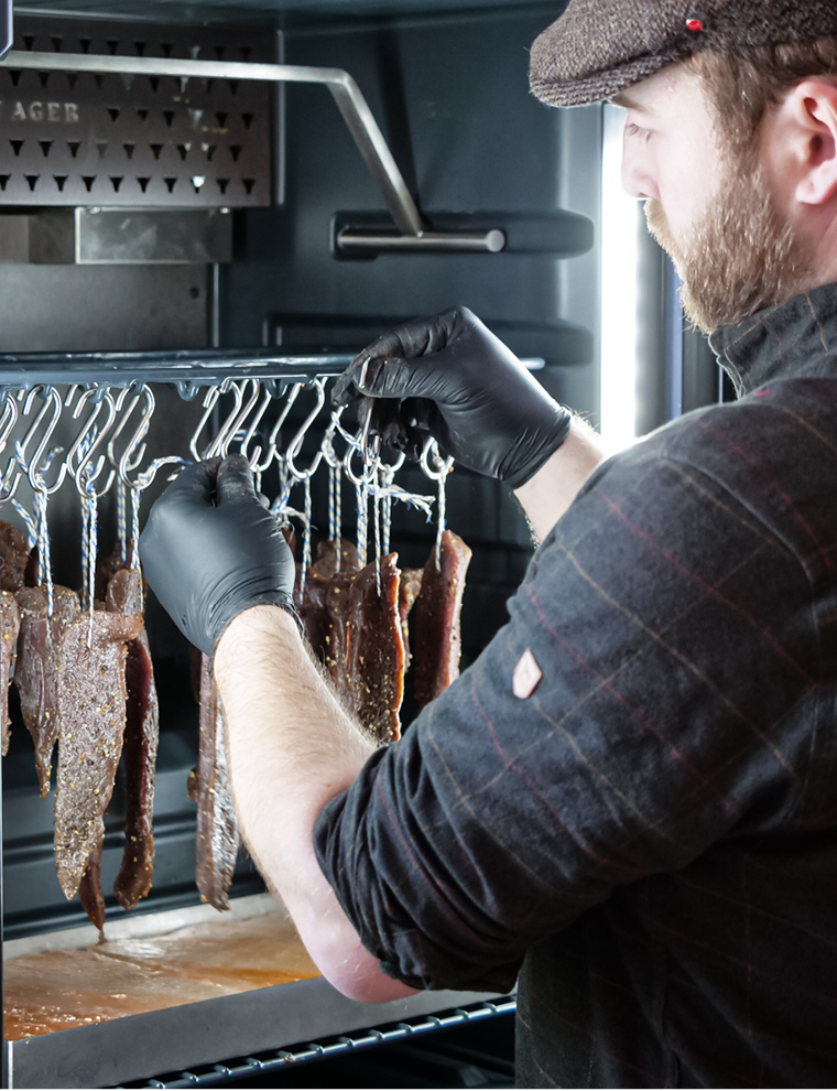 Biltong reift im DRY AGER Reifeschrank