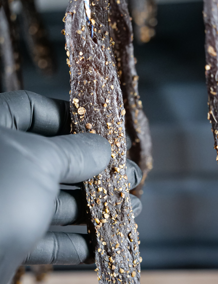 Festigkeit von Biltong pr&uuml;fen