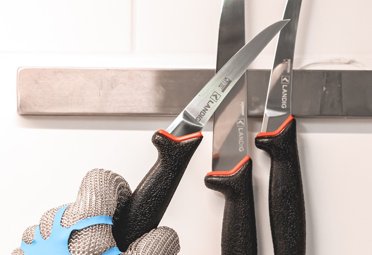 Scharfe Messer f&uuml;r pr&auml;zises Schneiden beim Zerwirken