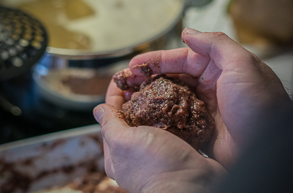 Wildleberknödel formen