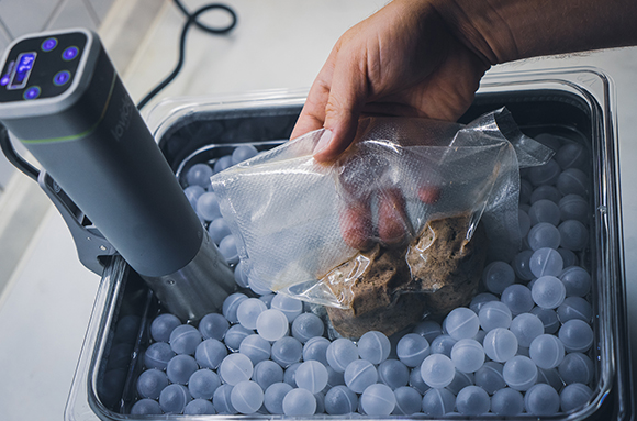 Wildleberknödel sous-vide-garen