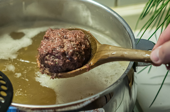 Zubereitung der Wildleberknödel