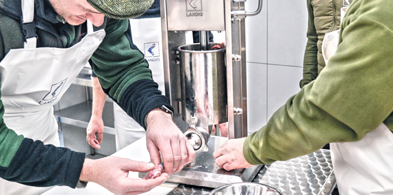 Großer Wurstfüller stehend aus Edelstahl von Landig